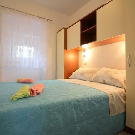 Apartment Noemi In City Center โปเรช ภายนอก รูปภาพ