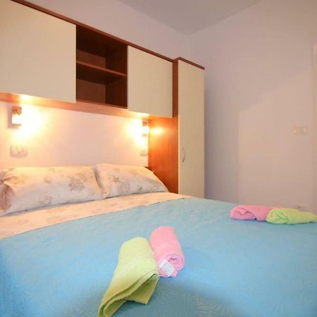 Apartment Noemi In City Center โปเรช ภายนอก รูปภาพ